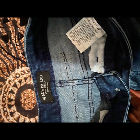 Skinny Ripped Zipper Jeans - Picture 3 of 3